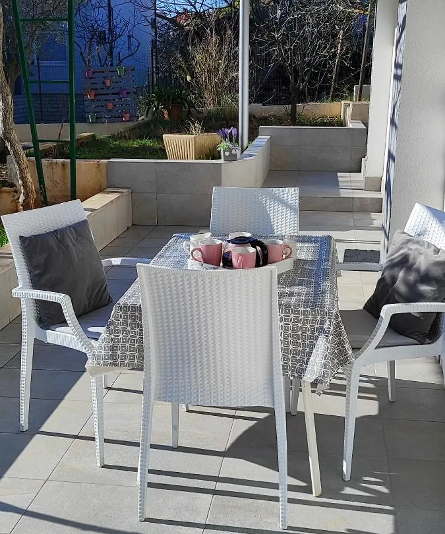 Apartman Tomki - Modern, Refurbished 2 Bedroom Apartment - 4 Guests Pjescana Uvala Croatia