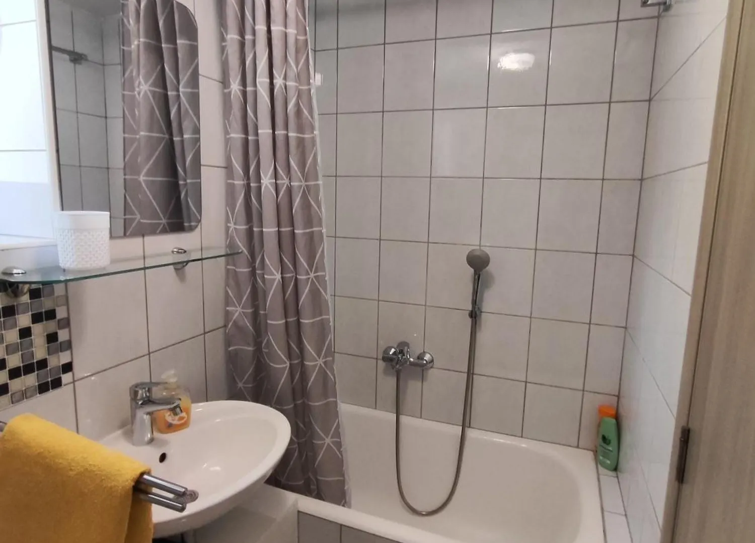 Apartman Tomki - Modern, Refurbished 2 Bedroom Apartment - 4 Guests Pjescana Uvala