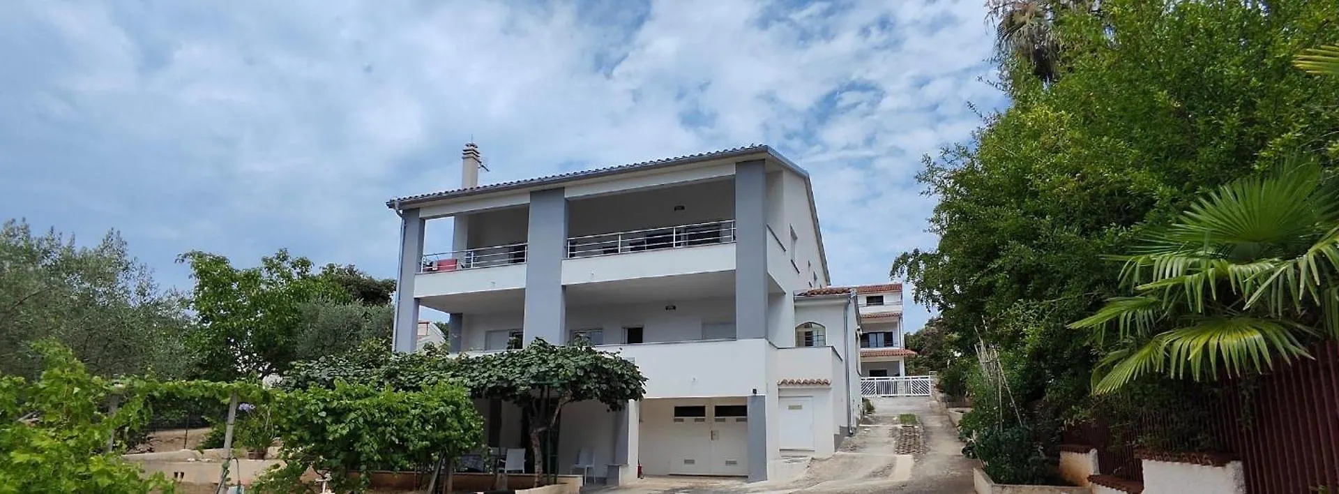 Apartman Tomki - Modern, Refurbished 2 Bedroom Apartment - 4 Guests Pjescana Uvala